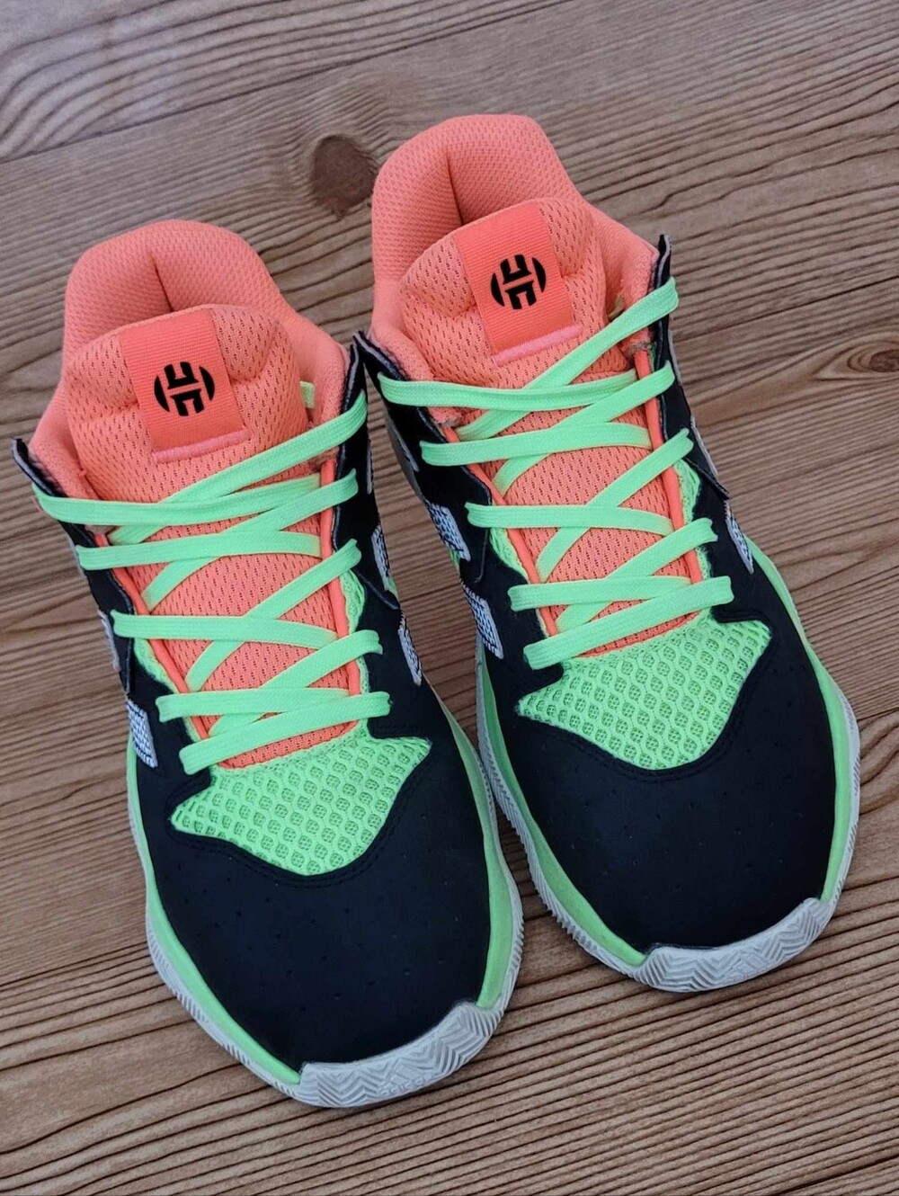 ADIDAS James Harden Stepback - Picture 2 of 9